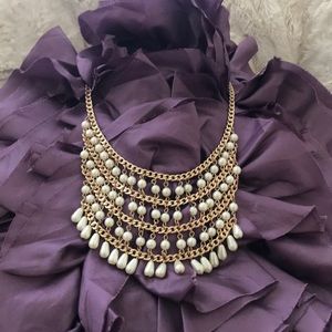 2/$14 Francesca’s Gold Pearl Statement Necklace